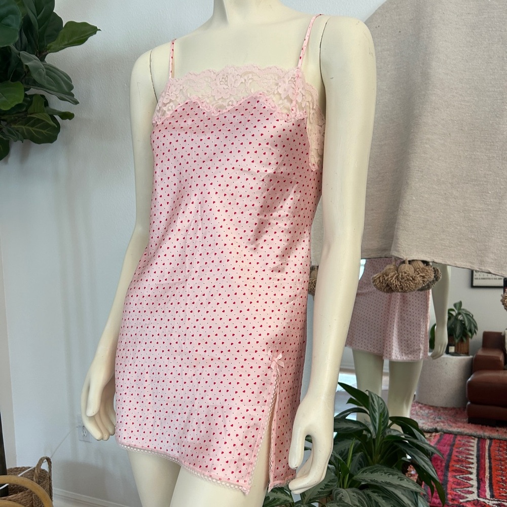💕 Y2K Victoria's Secret Limited Edition Valentine's Day heart print slip - Small